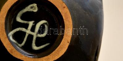 Iparművészeti Vállalatos Gorka Lívia  tálka, mázas kerámia, jelzett, apró kopásokkal, 19×13 cm