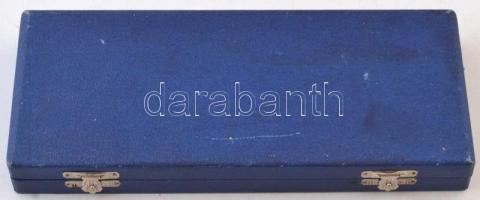 NDK DN 3db klf porcelán emlékérem dísztokban, hátoldalán "Weimar-Kobalt" jelzés (64mm) T:1...