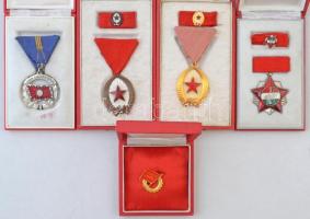 5db-os vegyes szocialista kitüntetés tétel, mind tokban, közte 1964. A Munka Érdemrend arany és bronz fokozata T:2