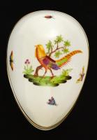 Herendi aranyfácános bonbonier, kézzel festett, jelzett (tanuló), apró kopásokkal, 14,5×10×9 cm