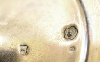 Ezüst ( Ag.) monogramos cukorszóró, jelzett, mesterjeggyel, nem nyitható, horpadással, m: 15 cm, net...