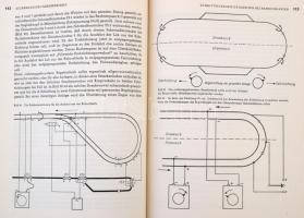 2 db német nyelvű vasútmodellező könyv: Trost, Gerhard: Kleine Eisenbahn ganz einfach (1962); Trost,...