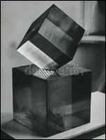 cca 1974 Gebhardt György (1910-1993) budapesti fotóművész hagyatékából 3 db vintage fénykép, az egyi...