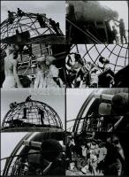 1947 Budapest, az Uránia csillagvizsgáló építése és első látogatói, Rózsa György (?-?) budapesti fotóriporter hagyatékából 16 db vintage negatív és az ezekről készült 16 db mai nagyítás, 24x36 mm és 10x15 cm