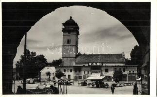 Rozsnyó, Roznava; Főtéri részlet az őrtoronnyal, virágkereskedés, A. Hulyop, Puskás üzletei, piac, automobil / main square, shops, market, automobile