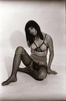 cca 1974 Egyszer élünk, szolidan erotikus felvételek, 7 db vintage negatív (24x36 mm), + 3 db vintag...