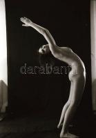 cca 1972 Karcsú és hajlékony, szolidan erotikus felvételek, 10 db vintage negatív (24x36 mm), + 3 db...