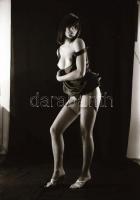 cca 1972 Karcsú és hajlékony, szolidan erotikus felvételek, 10 db vintage negatív (24x36 mm), + 3 db...