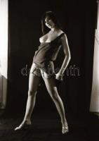cca 1972 Karcsú és hajlékony, szolidan erotikus felvételek, 10 db vintage negatív (24x36 mm), + 3 db...