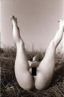 cca 1986 Kikapcsolódás, szolidan erotikus felvételek, 9 db vintage negatív (24x36 mm), + 4 db mai na...