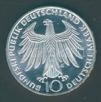 NSZK 1972. 10M Ag "Olimpia-sportolók" T:BU