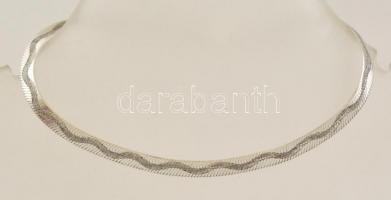 Ezüst(Ag) 2 db lapos kígyó karkötő, jelzett, h: 18 és 18,5 cm, nettó: 5,4 g