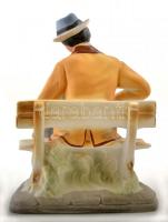 Arpo hegedűs az éneklő kutyával, biszkvit porcelán, kézzel festett, jelzett, hibátlan, m:18 cm