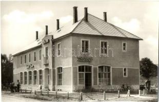 8 db modern magyar városképes lap, vendéglők, éttermek: Budapest, Balatonfüred, Hajdúszoboszló, Tisz...