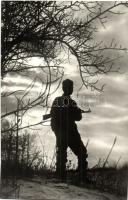 9 db modern katonai motívumos képeslap  / 8 modern military motive postcards