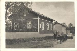 37 db modern szovjet városképes lap és egy képes füzet / 37 modern Soviet town-view postcards + Mosc...