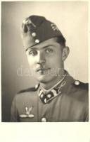 1942 Magyar repülőtiszt / WWII Hungarian military pilot. photo