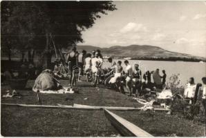 70 db RÉGI fotó képeslapok, katonai, sport, folklór, népviselet / 70 pre-1945 photo postcards, milit...