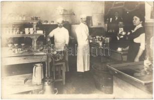 70 db RÉGI fotó képeslapok, katonai, sport, folklór, népviselet / 70 pre-1945 photo postcards, milit...