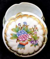 Herendi Viktória mintás porcelán bonbonier, kézzel festett, jelzett, hibátlan, m: 7 cm, d: 12 cm