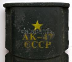AK-47 modern bajonett, AK-47 CCCP feliratú fém tokban, pengehossz: 34 cm, teljes hossz: 45 cm