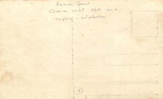 1917 Román front, katonák segítenek a cséplésben Gruia-ban / WWI K.u.k. military, Romanian front (Gr...