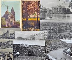Egy doboznyi MODERN képeslap, sok magyar város és motívumlap / A box of modern postcards wiht many Hungarian towns and motive cards