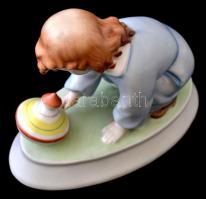 Zsolnay kisfiú a búgócsigával, kézzel festett, jelzett, hibátlan, m: 12 cm, h: 15 cm