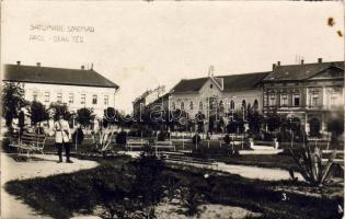1932 Szatmárnémeti, Szatmár, Satu Mare; Deák tér, Schönfeld üzlete / square, shops. photo