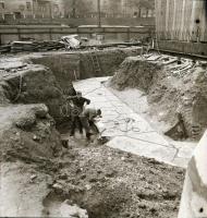 cca 1972 Budapest, Moszkva tér, épül a metró felszíni állomás épülete, 10 db vintage negatív, 6x6 cm