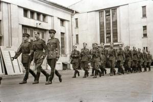 cca 1948 A Honvéd-hét fogadása a Gellért szállóban, főtisztek és politikusok részvételével, 49 db vi...