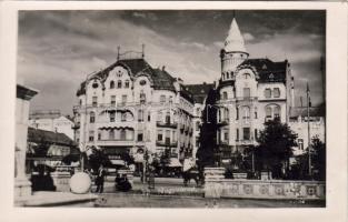 Nagyvárad, Oradea; Deutsch üzlete, gyógyszertár / shops, pharmacy. 1940 Nagyvárad visszatért So. Stpl