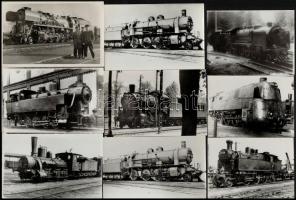 Mozdonyok vegyes tétele, különféle korokban készült, 13 db vintage fotó, 9x12 cm és 9x14 cm