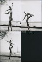 cca 1950 Akrobaták a Balaton partján, 3 db fotó, modern előhívás, 15x10 cm