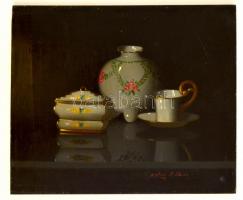Molnár Z. János (1880-1960): Porcelános csendélet. Olaj, fa, jelzett, szélén repedés csíkkal, 22×27 cm