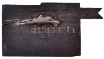 Szovjetunió ~1960. "1905 Patyomkin páncélos" Br jelvény (17x19mm) T:2
Soviet Union ~1960....