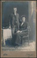 cca 1890 Osztrák polgári öltözetű pár / Austrian citizens. 11x17 cm