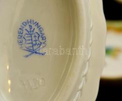 Herendi különböző mintás tálkák (5 db), kézzel festett, jelzett, enyhén kopott festéssel, 9,5×7- 11×...