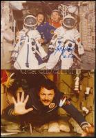 Valerij Kubaszov szovjet űrhajós aláírása képen + egy eredeti, kissé sérült fotó Farkas Bertalanról / Autograph signature of Soviet astronaut