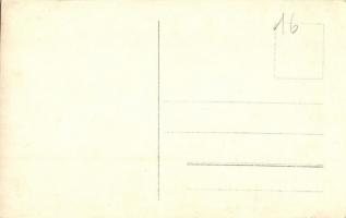 SMS Prinz Eugen Osztrák-Magyar Haditengerészet Tegetthoff-osztályú csatahajója, matrózok a fedélzete...