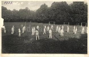 Kőszeg, a Hunyadi Mátyás m. kir. reáliskolai nevelőintézet, tenisz, repülőlabda, zenekar, étterem, h...