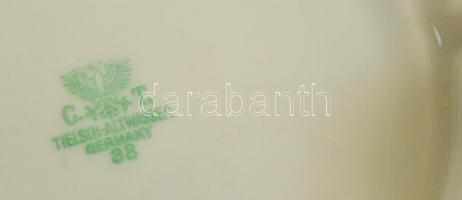 Carl Tielsch német porcelán nagy bonbonier, kézzel festett, jelzett, kopásokkal, m: 14,5 cm