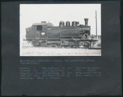 1908-1941 MÁVAG mozdonyok (univerzális és mellékvonali univerzális mozdony), 2 db albumlapra ragasztott utólagos előhívás, részletes leírással, 9×14 cm / MÁVAG locomotives, 2 modern copies of vintage photos, with description, 9×14 cm