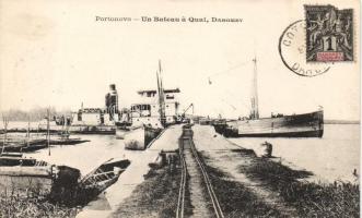 Porto-Novo, Portonovo; Un Bateau a Quai / boats, quay