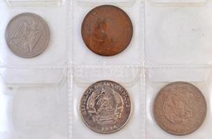 Vegyes: 23db-os fémpénz gyűjtemény, közte forgalmi emlékkiadások és kevés ezüst érme kisalakú albumb...