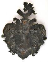 Bronz falidísz családi címerrel, 25×19 cm