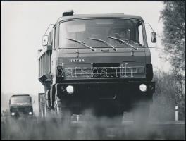 Tátra teherautók, 3 db fotó, 18×23,5 cm