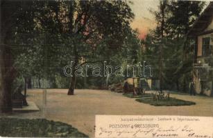 1902 Pozsony, Pressburg, Bratislava; Justipad és vadászház. Holderer Gusztáv kiadása / Justibank, Jägerhäuschen / bench and hunting lodge