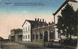 Sopron, Győr-Sopron-Ebenfurt vasútállomás pályaudvara / Raab-Odenburg-Ebenfurther Bahnhof (kopott sarkak)