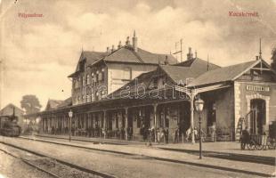 1909 Kecskemét, pályaudvar, vasútállomás érkező gőzmozdonnyal (EB)